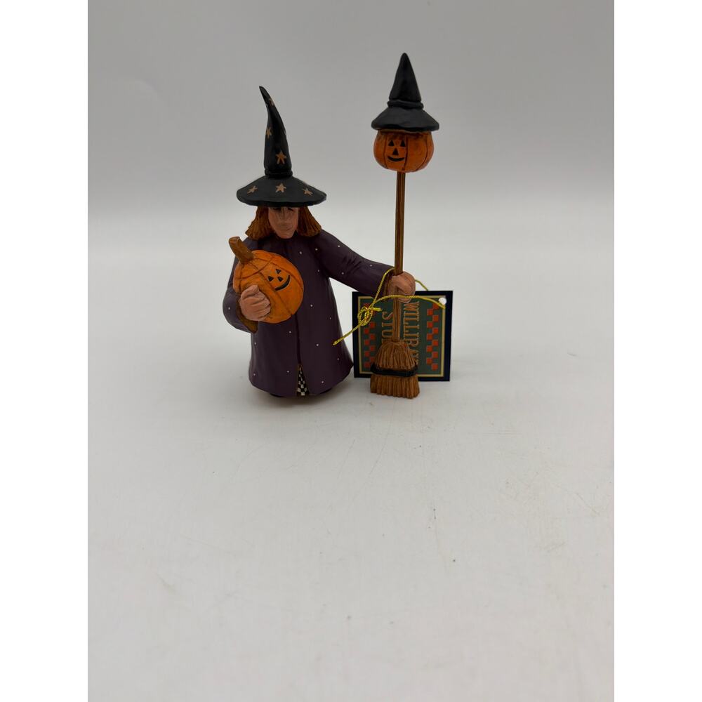 Williraye Studio 1999 Halloween Witch‎ Figurine w/ Broom & Pumpkin WW 6003